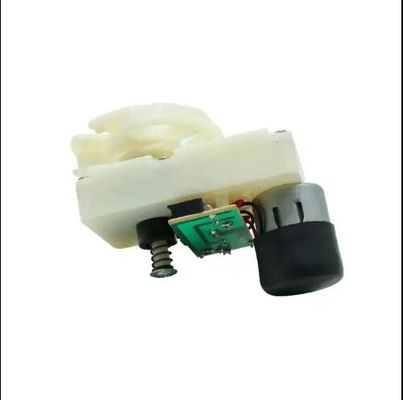 24V 21rpm プラスチックのギアモーター 50GS 365 360 DC スマート自動販売機のためのスクエアギアモーター
